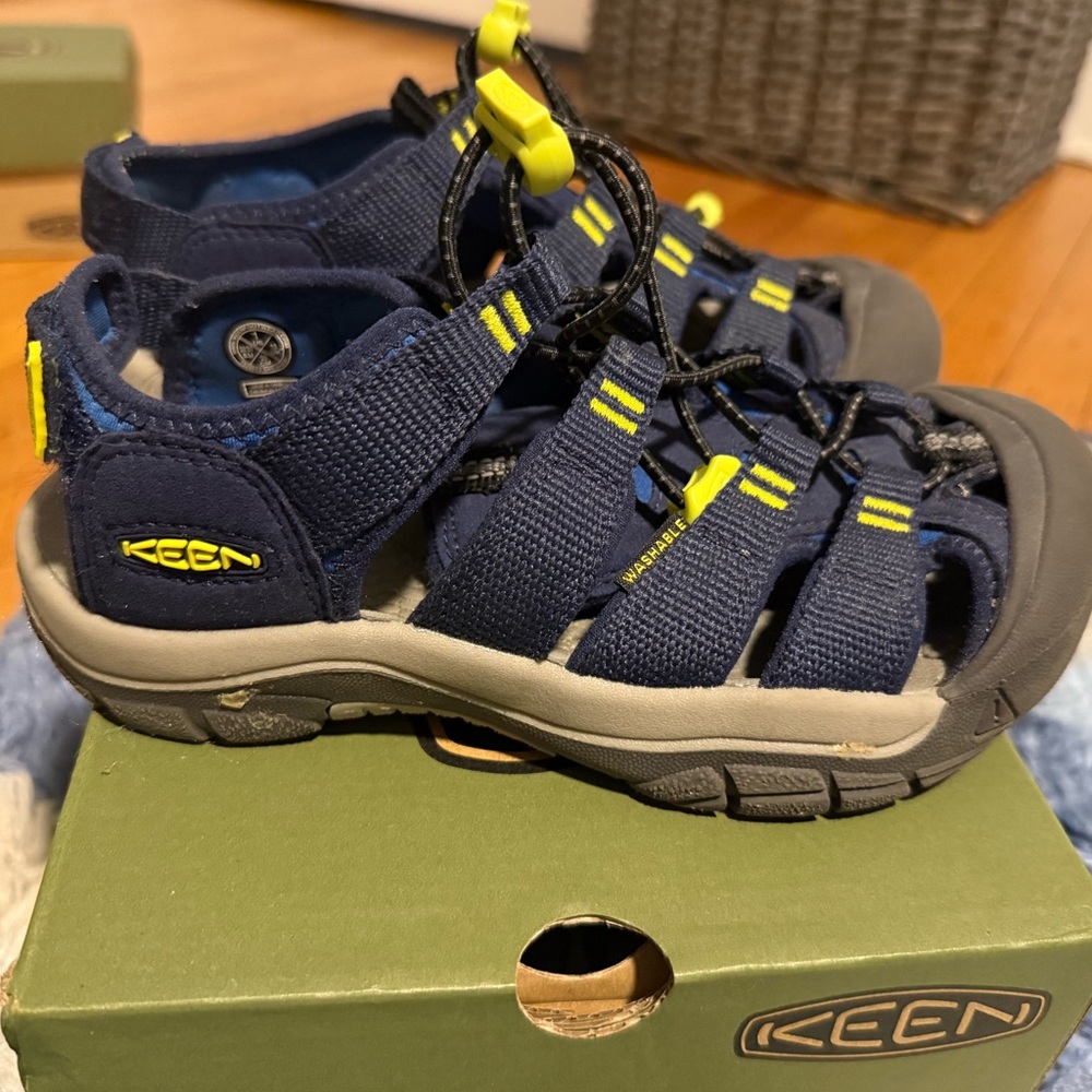 Preowned Kids Keen Sandal